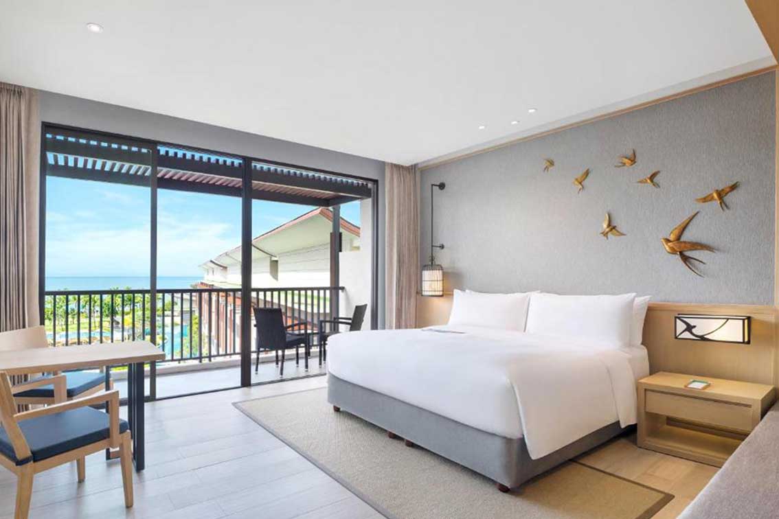 Le Meridien Khao Lak Resort & Spa 2